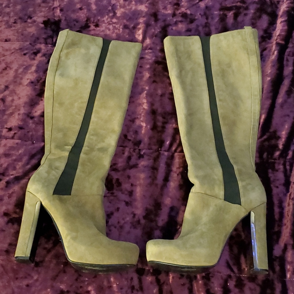 Guess suede 4 inch boots